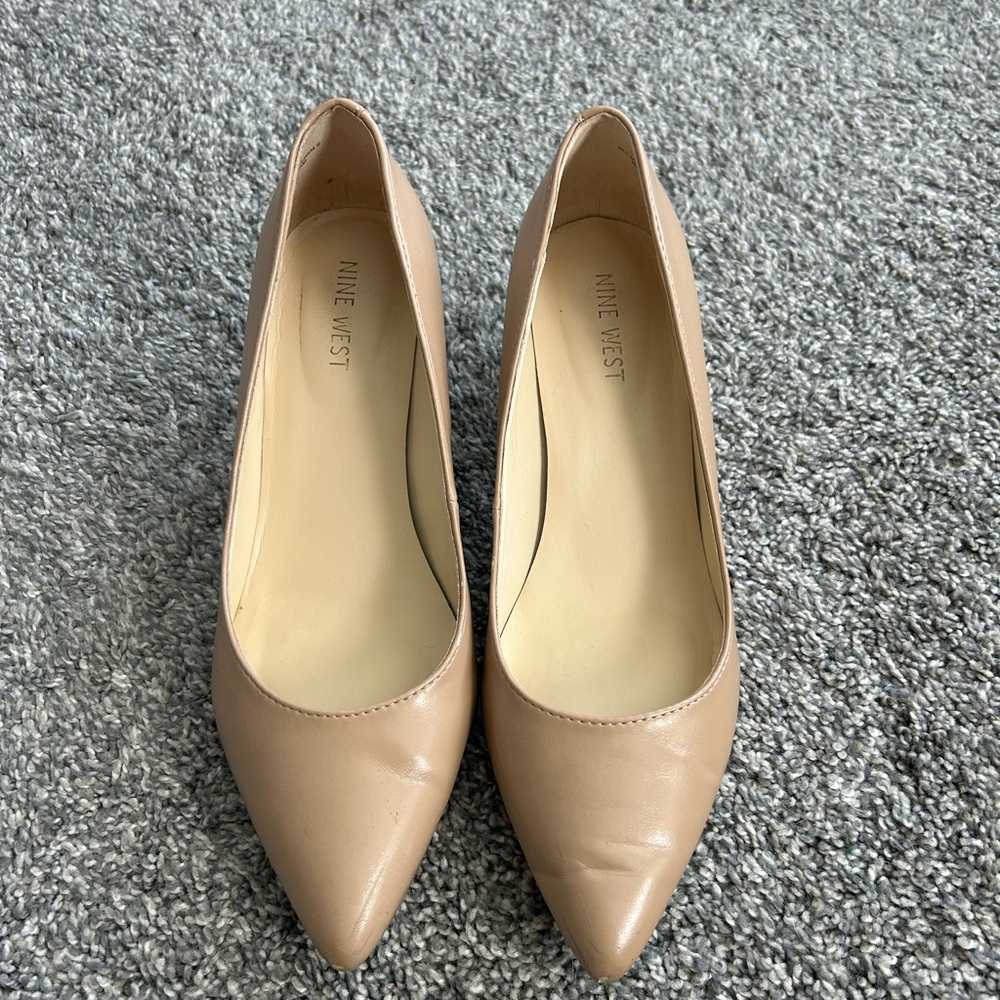 Nine West Women's Tan Pumps